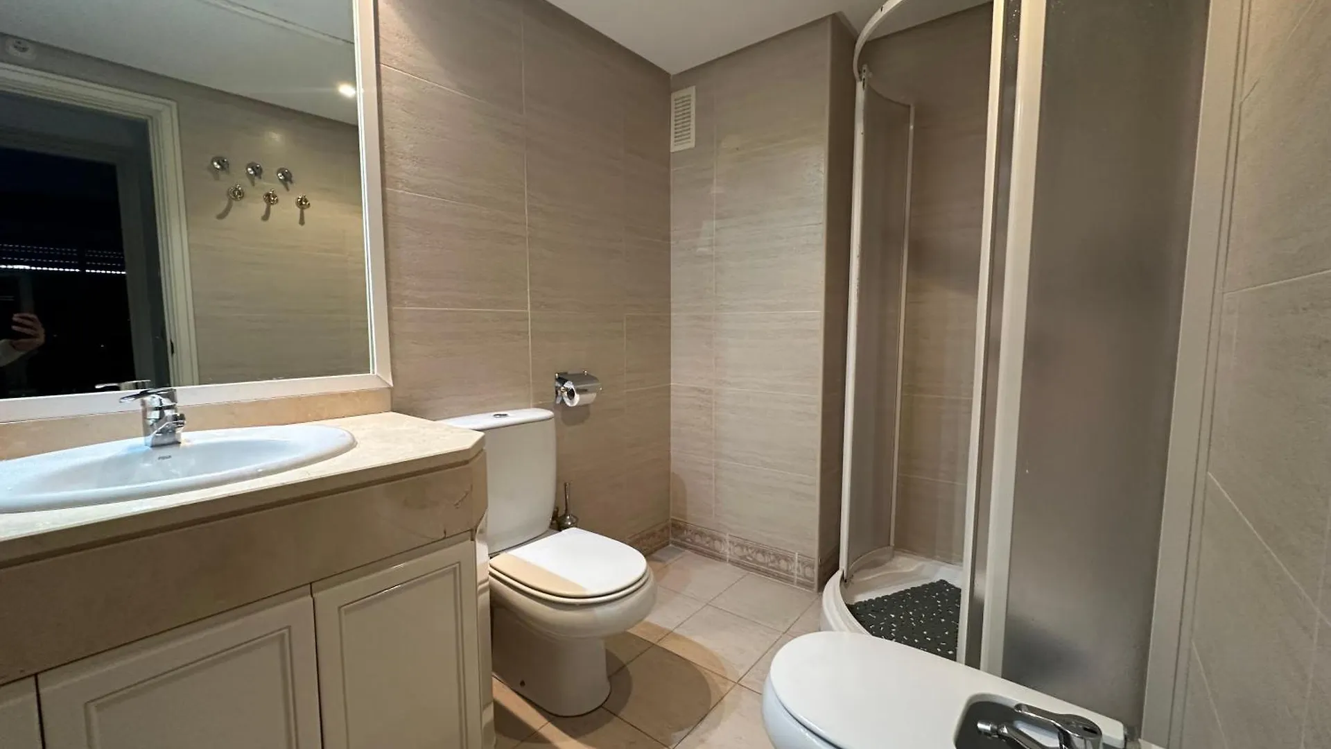 Letsmarbella - Grand 3Br Corner Apt - Marina Banus Ισπανία